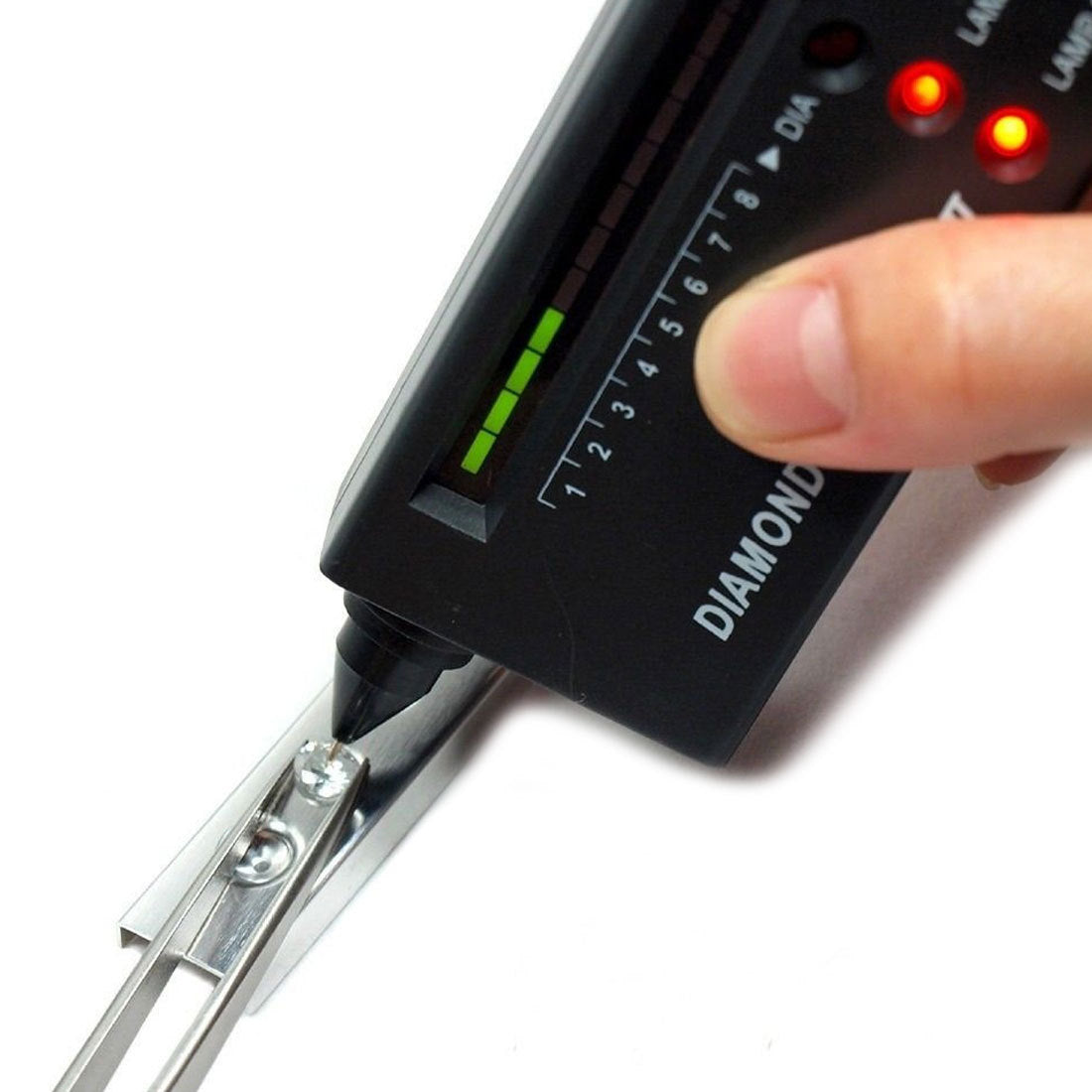 Digital precision diamond tester