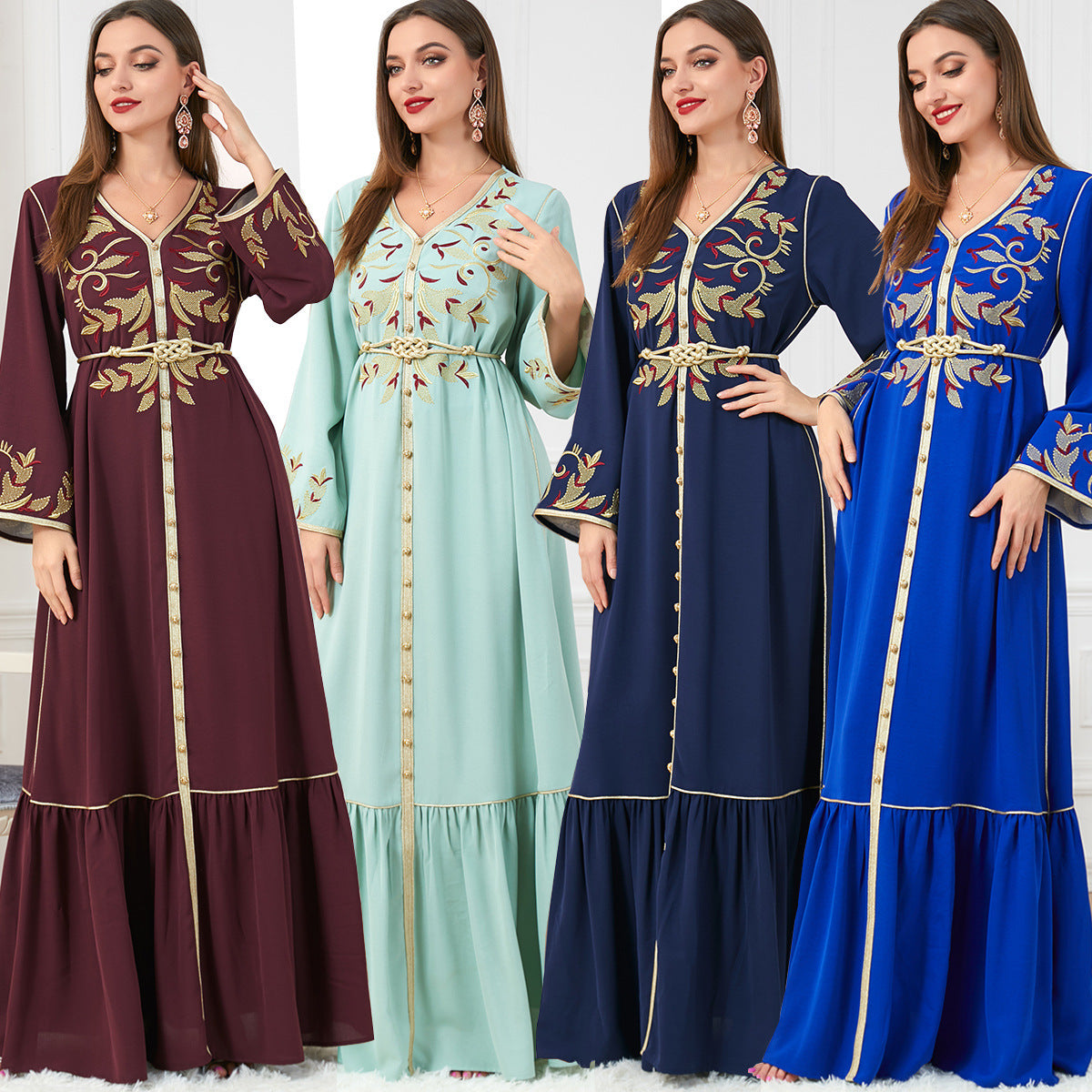 Women's Arabic Dress Embroidery Round-neck Long-sleeved Dress