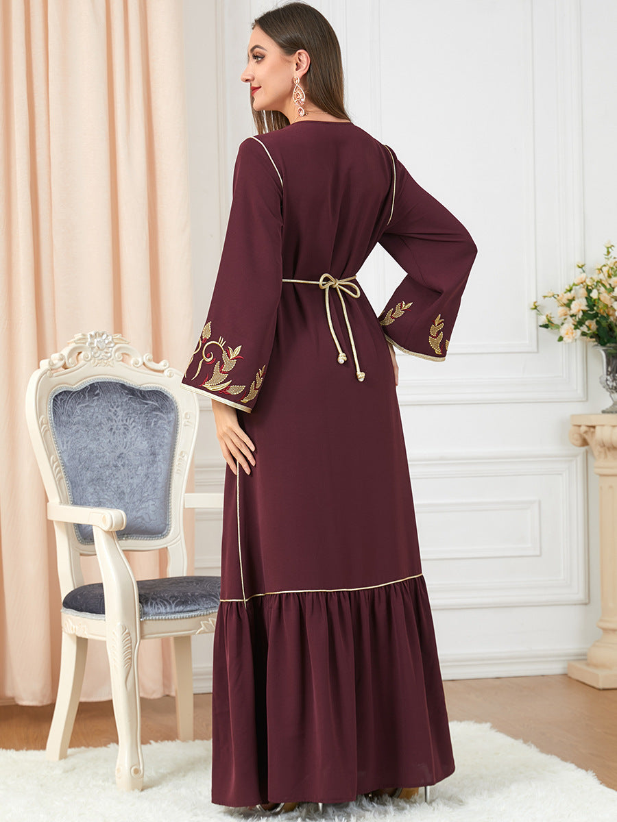 Women's Arabic Dress Embroidery Round-neck Long-sleeved Dress