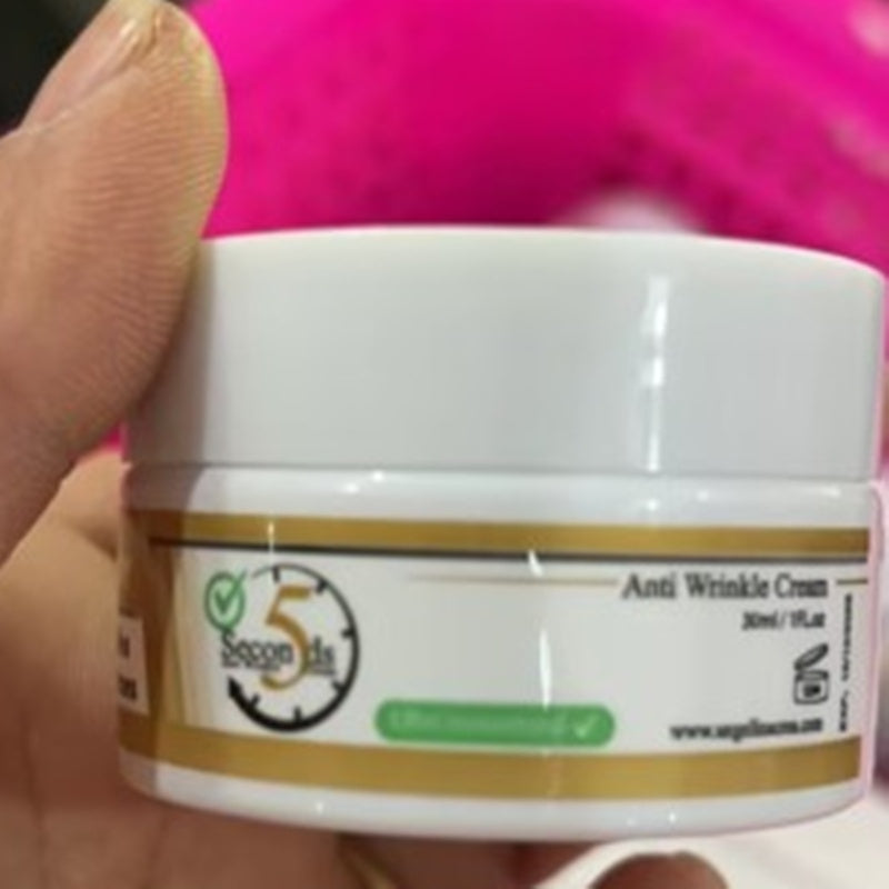 Hot Selling Skin Care Products Active Retinol Face Cream - Balochistan LLC  Product information: Product category: body cream Net content: 30 (g/ml) Cosmetic efficacy: moisturizing Ingredients: Snow Lotus, Vitamin A, Dipotassium Glycyrrhizinate, Hamamelis Shelf life: 3 years Packing list: Face cream * 1